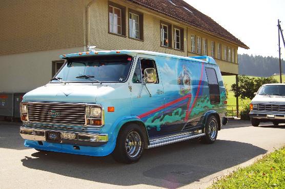 Chevrolet Van mit Showlackierung