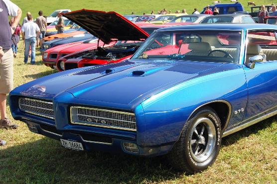 Pontiac GTO in blau