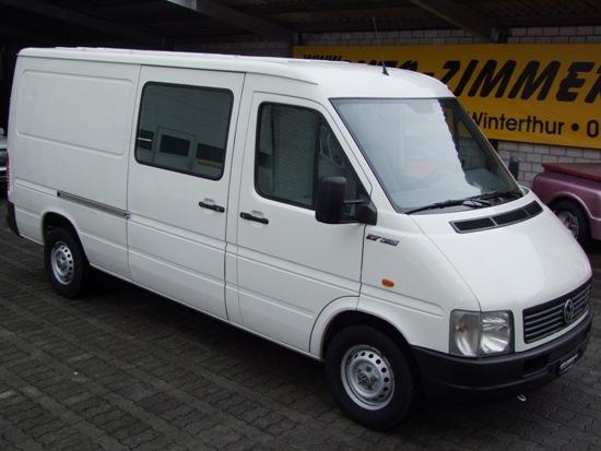 LT 35 2.8 TDI Turbo Diesel Lieferwagen 5-Gang 2004, auf der rechten Seite mit Schiebetüre