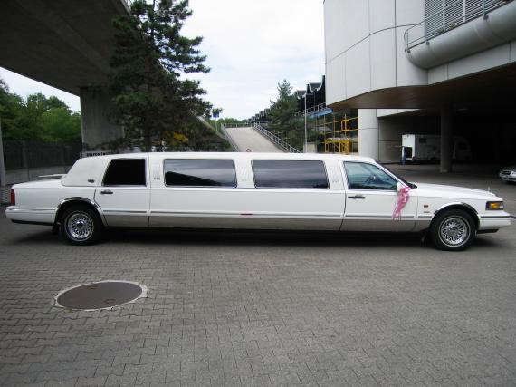 LINCOLN Limousine Splash 120 inch Town Car 8,6 Meter 8 Sitzplätze Automat 1997, mit getönten Fenster