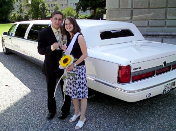 LINCOLN Stretch Limo Splash 120-inch 8,6m 8-Sitzplätze Automat 1997, Stösschen zum Ja Wort