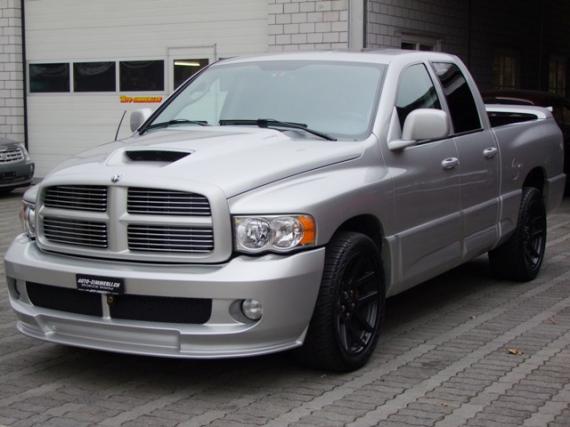 2005 DODGE Ram SRT-10 Quad Cab Pick Up WB 4-Door 8,3 ccm V10 Automat, mit Colorverglasung