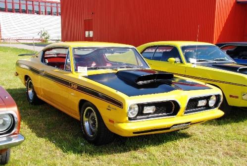 American Live SO, Plymouth Barracuda 340er in giftigem gelb mit schwarzer Motorhaube / Lufthutze / Heckspoiler