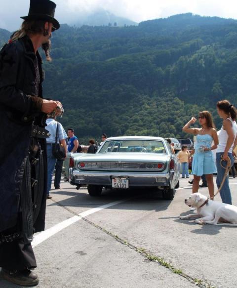 Einfahrt ins Glarnerland US Car Treffen