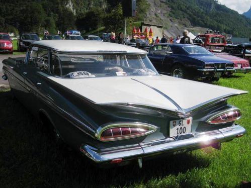 1959 Chevrolet Impala Sedan am US Car Treffen in Mollis in der Schweiz