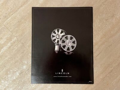 Lincoln Navigator 5.4 V8 SUV Brochure 2003 CT03-25