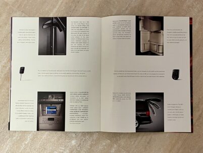 Lincoln Navigator 5.4 V8 SUV Brochure 2003 CT03-25