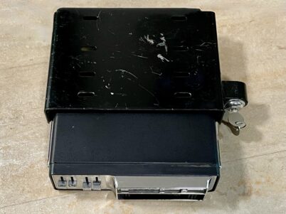 Clarion Quad 8 Track PE-424A IC Car Stereo Player, Clarion LE-301 8 Track UKW-FM Radio Stereo-Cartridge Tape