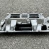 Edelbrock 7525 hochglanzpoliert Dual-Quad Air-Gap Ansaugspinne Chevrolet Small Block 55-86