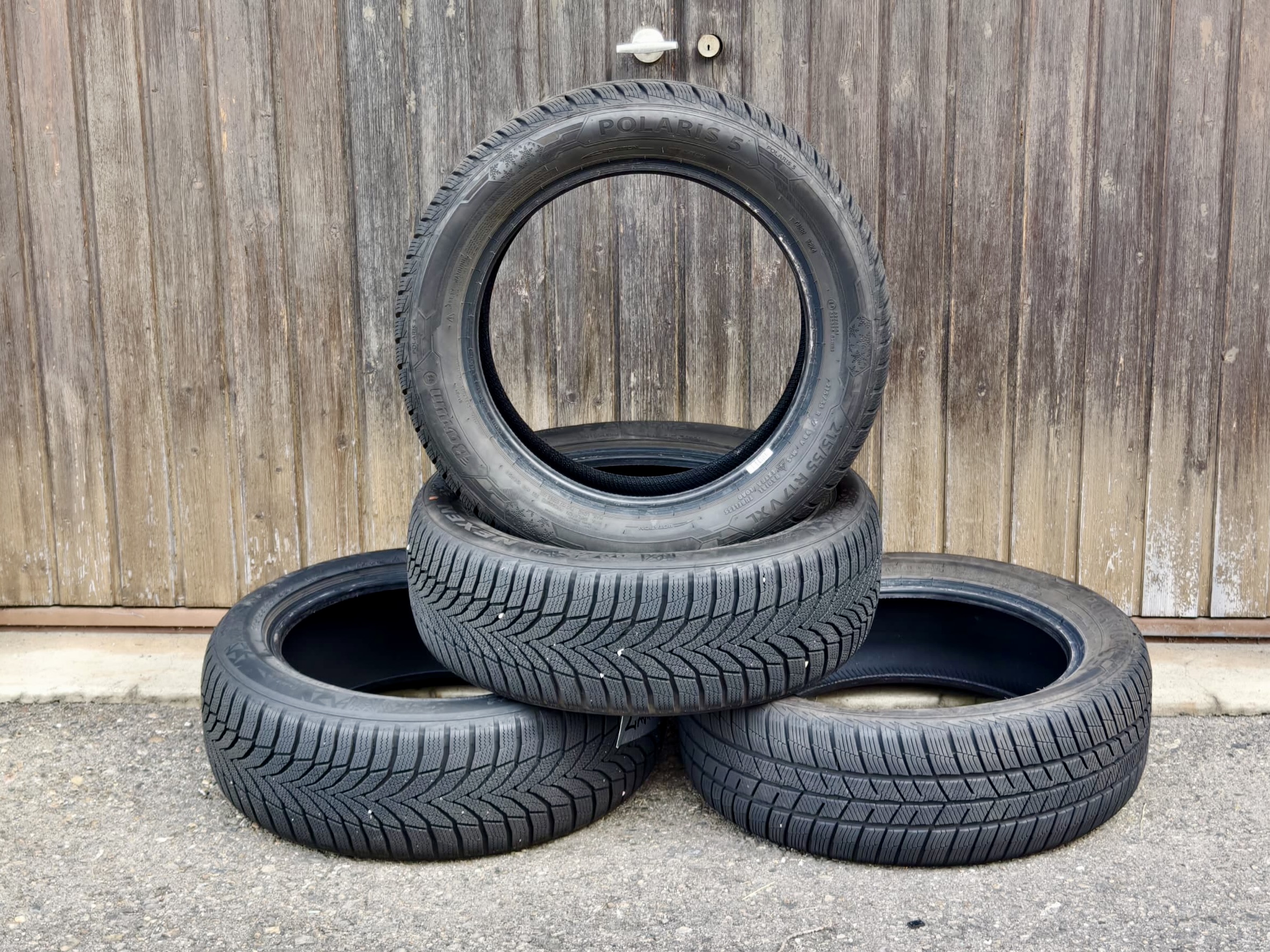 Nexen Winguard Sport 2 215:55 R17 M&S Winterreifen1 Nexen Winguard Sport 2 215/55 R17 M&S Winterreifen