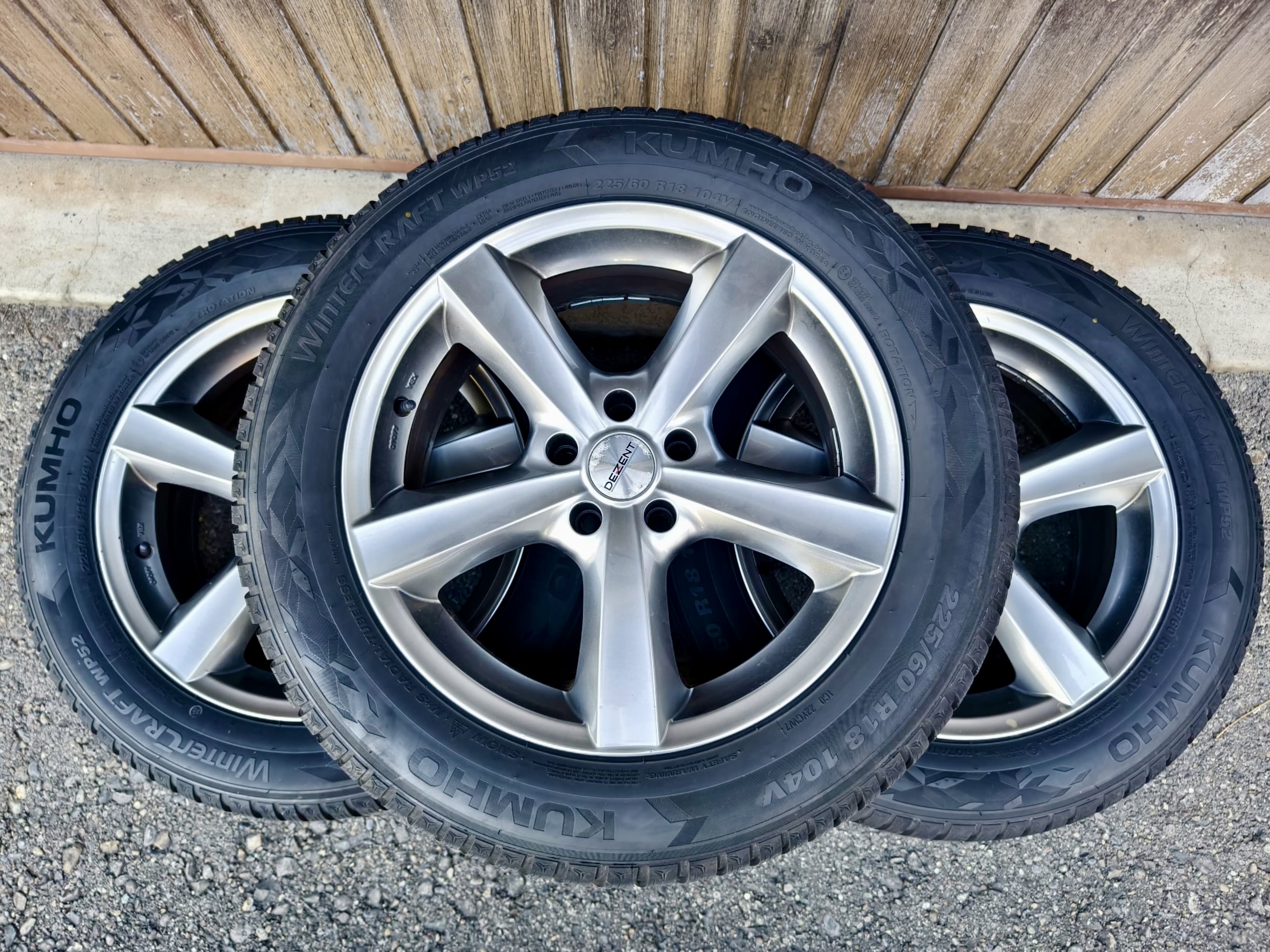 4 x Dezent F 18 Zoll Alufelgen Chrysler 300C mit Winterreifen3 4 x Dezent F 18 Zoll Alufelgen Chrysler 300C mit Winterreifen